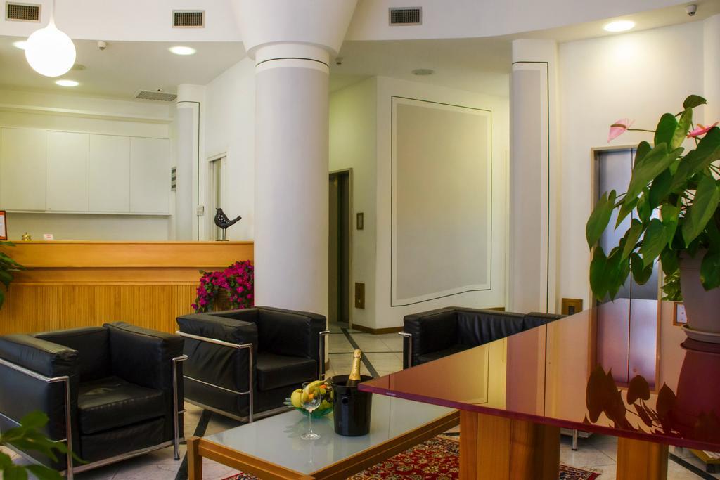 אלסנדריה Domus Hotel מראה חיצוני תמונה