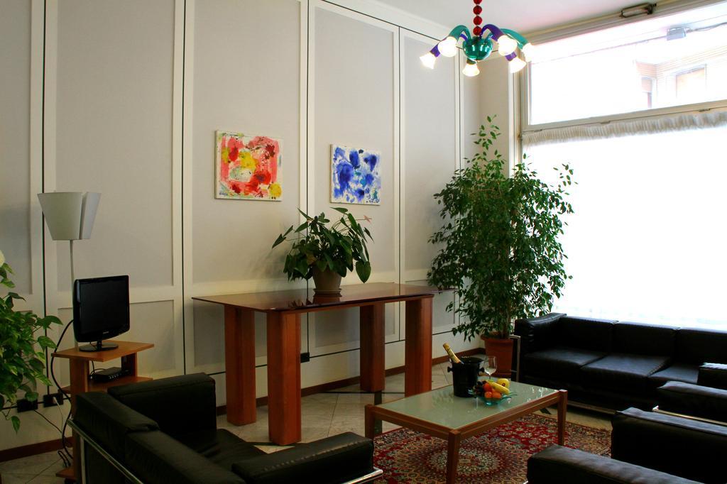 אלסנדריה Domus Hotel מראה חיצוני תמונה